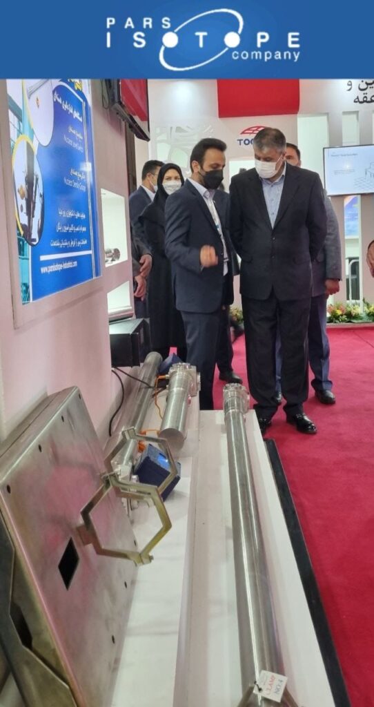 حضور مهندس اسلامی در غرفه پارس ایزوتوپ-صنعتی در نخستین روز نمایشگاه بین‌المللی نفت